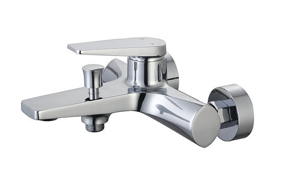 Banho de alavanca única ou misturador de chuveiro banheiro torneira de cobre cromado água fria e quente projetado OEM moderno